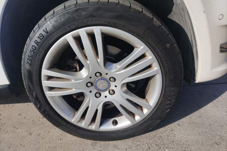 Used Mercedes-Benz GLK-Class 2014 GLK 200 Standard Model Right Front Wheel Hub