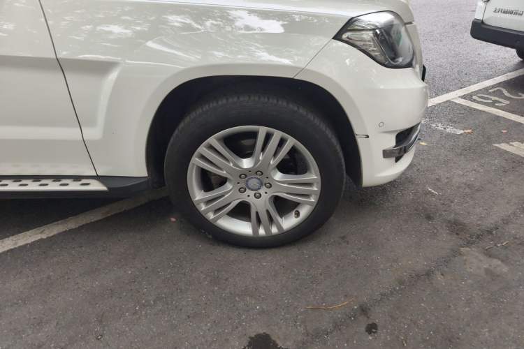 Used Mercedes-Benz GLK-Class 2014 GLK 260 4MATIC Dynamic Model Right Front Wheel Hub