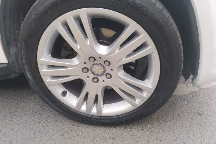 Used Mercedes-Benz GLK-Class 2014 GLK 260 4MATIC Dynamic Model Right Front Wheel Hub