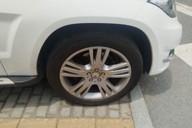 Used Mercedes-Benz GLK-Class 2014 GLK 200 Standard Model Right Front Wheel Hub