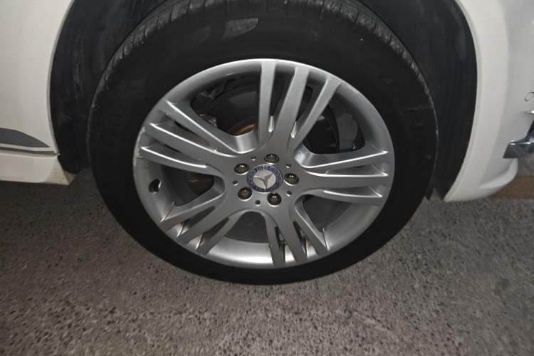Used Mercedes-Benz GLK-Class 2014 GLK 260 4MATIC Dynamic Model Right Front Wheel Hub