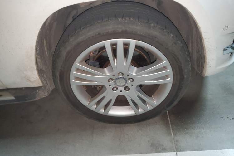 Used Mercedes-Benz GLK-Class 2014 GLK 260 4MATIC Dynamic Model Right Front Wheel Hub