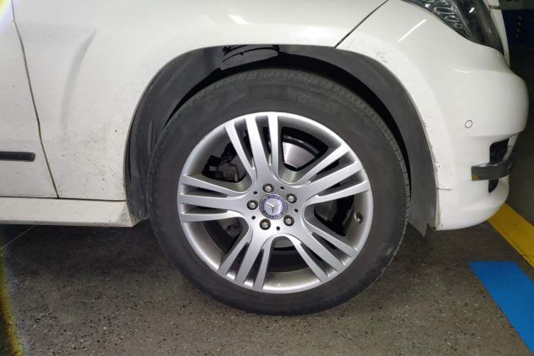 Used Mercedes-Benz GLK-Class 2014 GLK 200 Standard Model Right Front Wheel Hub