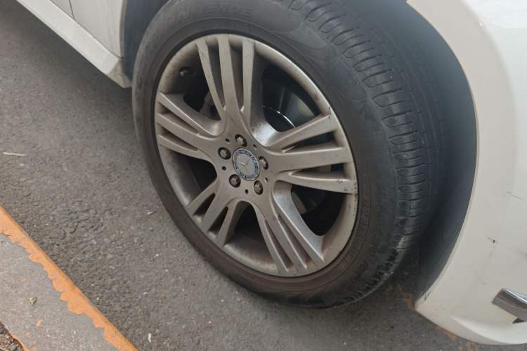 Used Mercedes-Benz GLK-Class 2014 GLK 200 Standard Model Right Front Wheel Hub