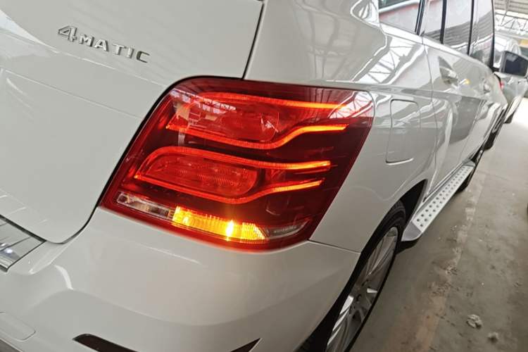 Used Mercedes-Benz GLK-Class 2014 GLK 200 Standard Model Right Rear Taillight