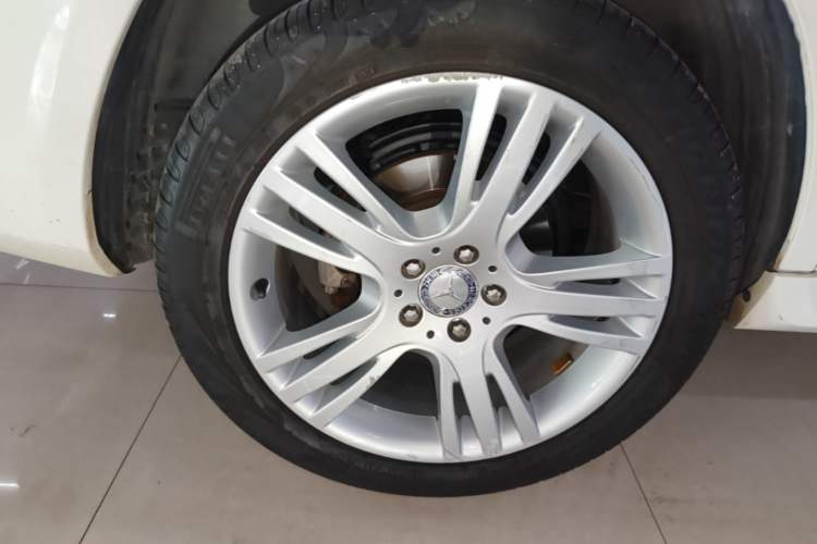Used Mercedes-Benz GLK-Class 2014 GLK 260 4MATIC Dynamic Model Right Rear Wheel Hub