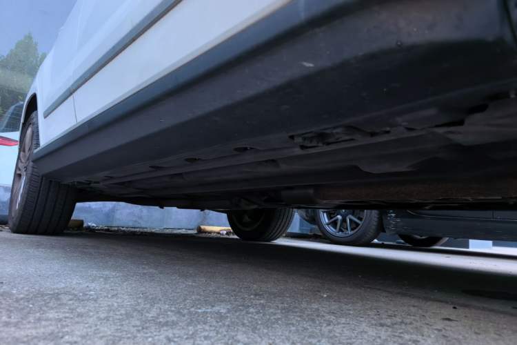 Used Mercedes-Benz GLK-Class 2014 GLK 200 Standard Model Right Side Sill
