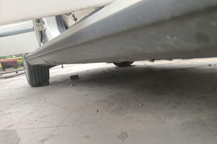 Used Mercedes-Benz GLK-Class 2014 GLK 200 Standard Model Right Side Sill