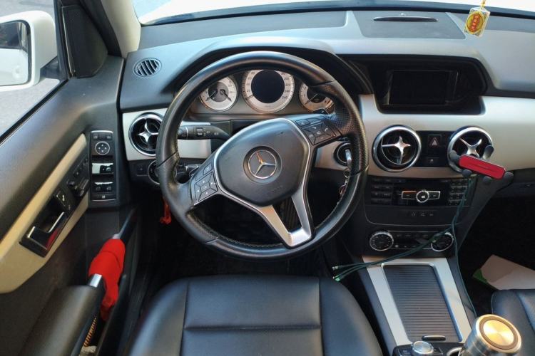 Used Mercedes-Benz GLK-Class 2014 GLK 260 4MATIC Dynamic Model Steering Wheel