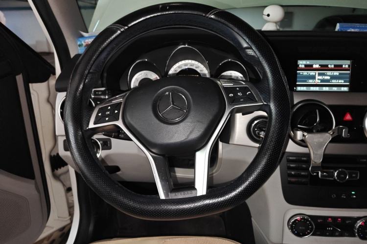 Used Mercedes-Benz GLK-Class 2014 GLK 200 Standard Model Steering Wheel