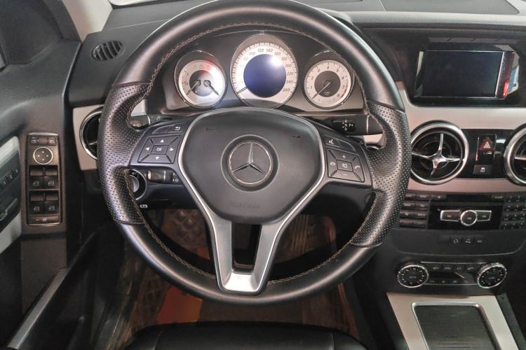 Used Mercedes-Benz GLK-Class 2014 GLK 260 4MATIC Dynamic Model Steering Wheel