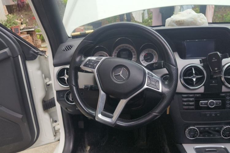 Used Mercedes-Benz GLK-Class 2014 GLK 200 Standard Model Steering Wheel