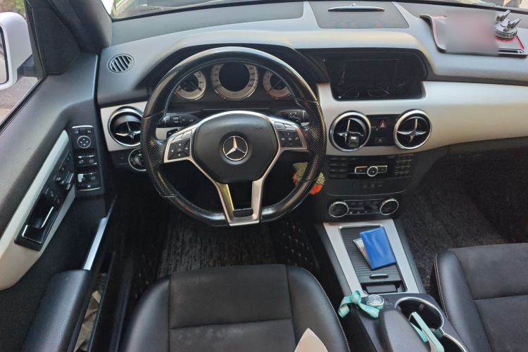 Used Mercedes-Benz GLK-Class 2014 GLK 200 Standard Model Steering Wheel