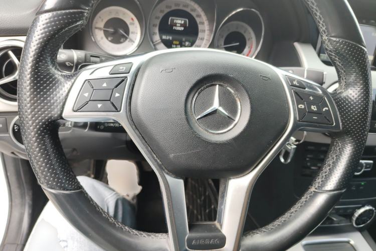 Used Mercedes-Benz GLK-Class 2014 GLK 200 Standard Model Steering Wheel