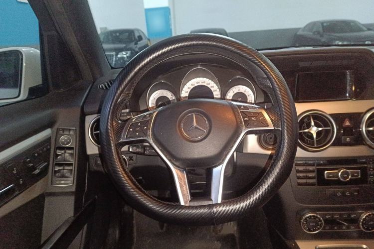 Used Mercedes-Benz GLK-Class 2014 GLK 200 Standard Model Steering Wheel