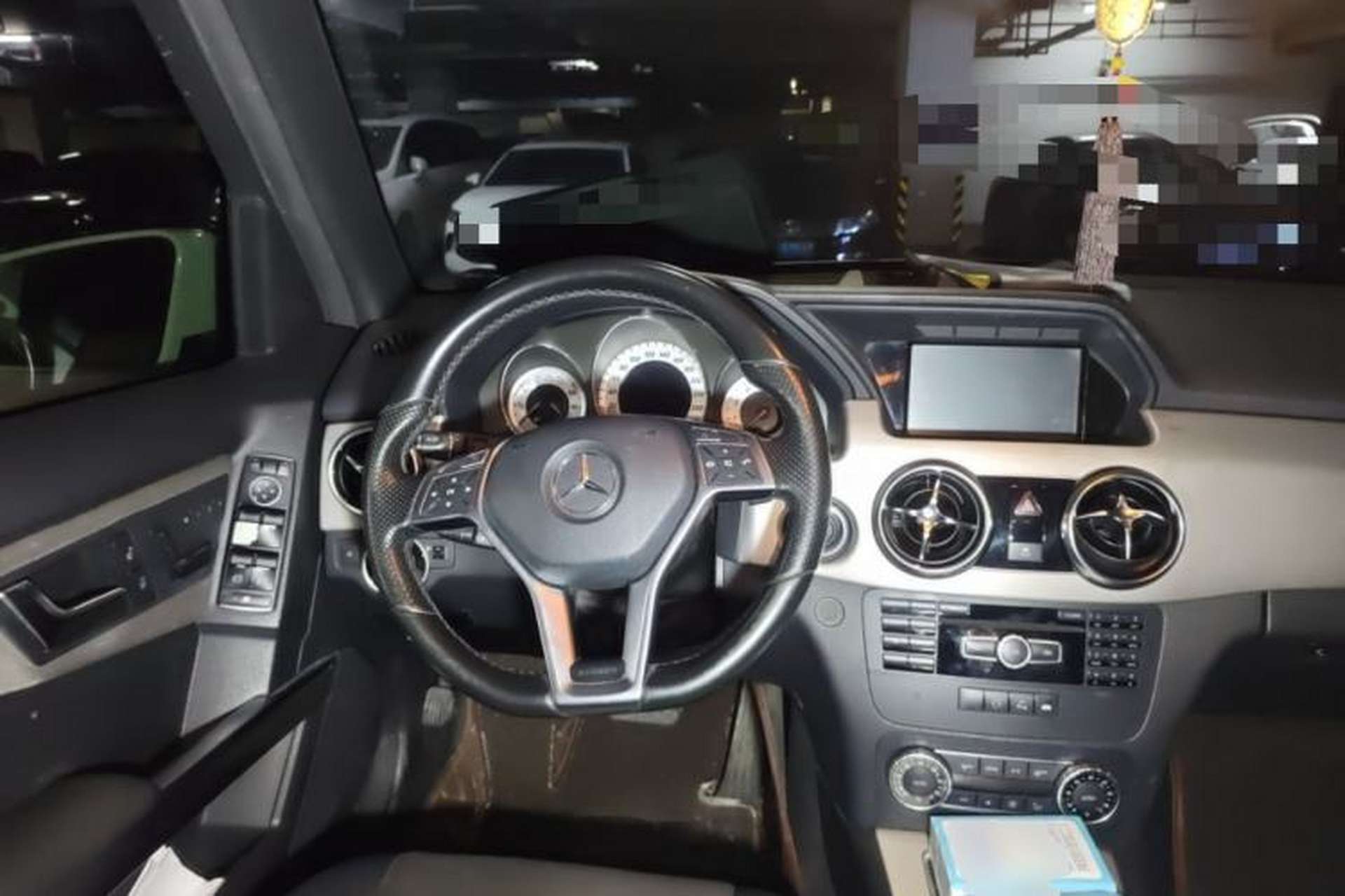Used Mercedes-Benz GLK-Class 2014 GLK 200 Standard Model Steering Wheel