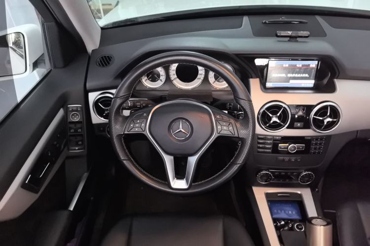 Used Mercedes-Benz GLK-Class 2014 GLK 260 4MATIC Dynamic Model Steering Wheel
