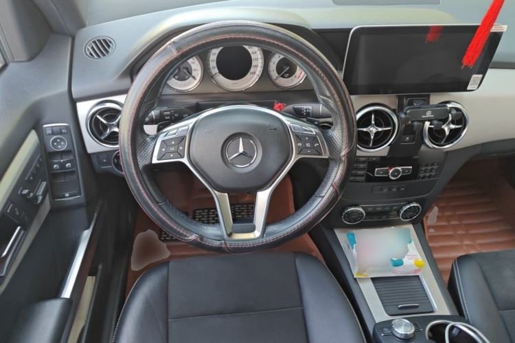 Used Mercedes-Benz GLK-Class 2014 GLK 200 Standard Model Steering Wheel