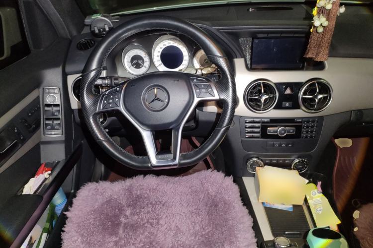 Used Mercedes-Benz GLK-Class 2014 GLK 200 Standard Model Steering Wheel