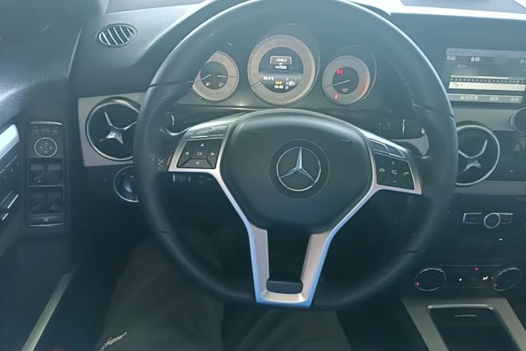 Used Mercedes-Benz GLK-Class 2014 GLK 200 Standard Model Steering Wheel