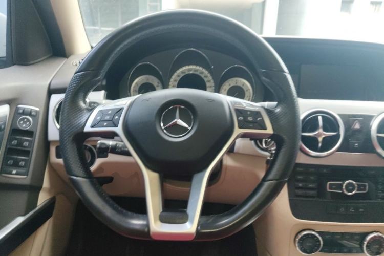 Used Mercedes-Benz GLK-Class 2014 GLK 200 Standard Model Steering Wheel