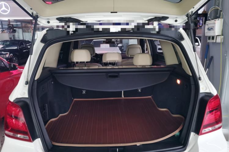 Used Mercedes-Benz GLK-Class 2014 GLK 260 4MATIC Dynamic Model Trunk