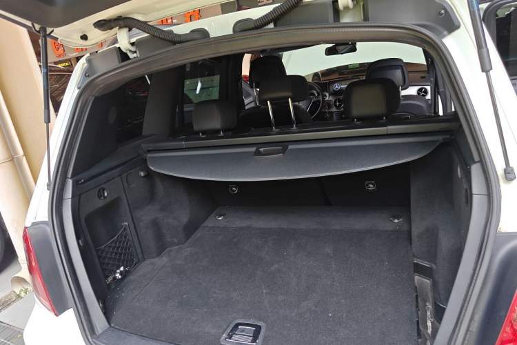 Used Mercedes-Benz GLK-Class 2014 GLK 260 4MATIC Dynamic Model Trunk