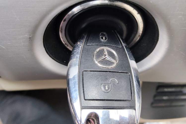 Used Mercedes-Benz GLK-Class 2014 GLK 260 4MATIC Dynamic Model Vehicle Key