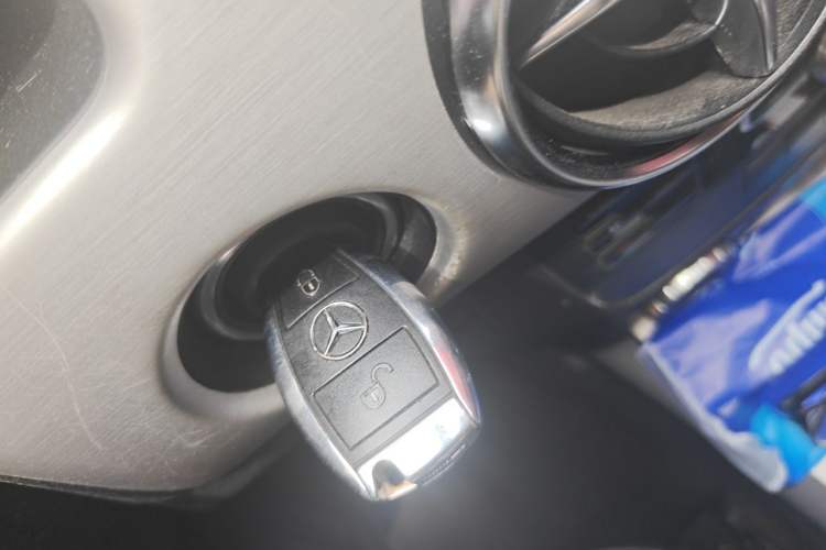 Used Mercedes-Benz GLK-Class 2014 GLK 260 4MATIC Dynamic Model Vehicle Key