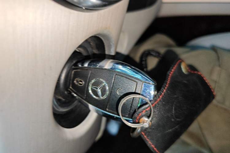 Used Mercedes-Benz GLK-Class 2014 GLK 260 4MATIC Dynamic Model Vehicle Key