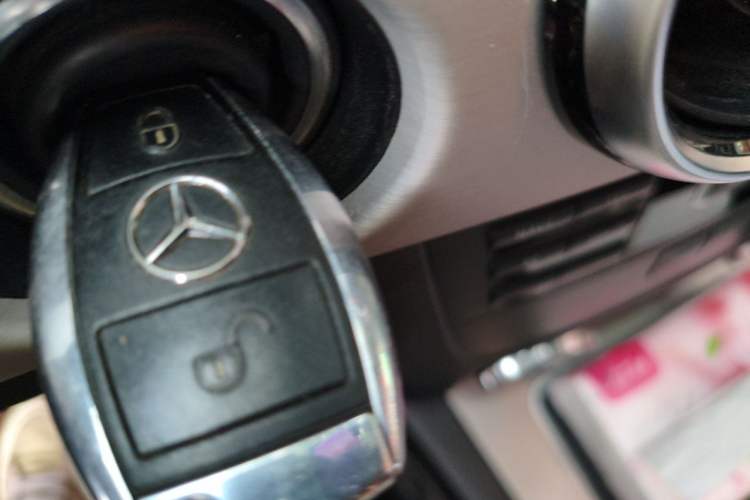 Used Mercedes-Benz GLK-Class 2014 GLK 200 Standard Model Vehicle Key