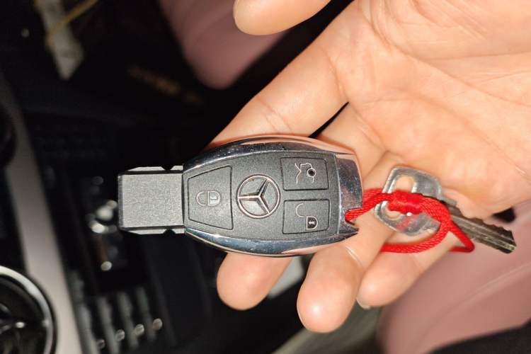 Used Mercedes-Benz GLK-Class 2014 GLK 260 4MATIC Dynamic Model Vehicle Key