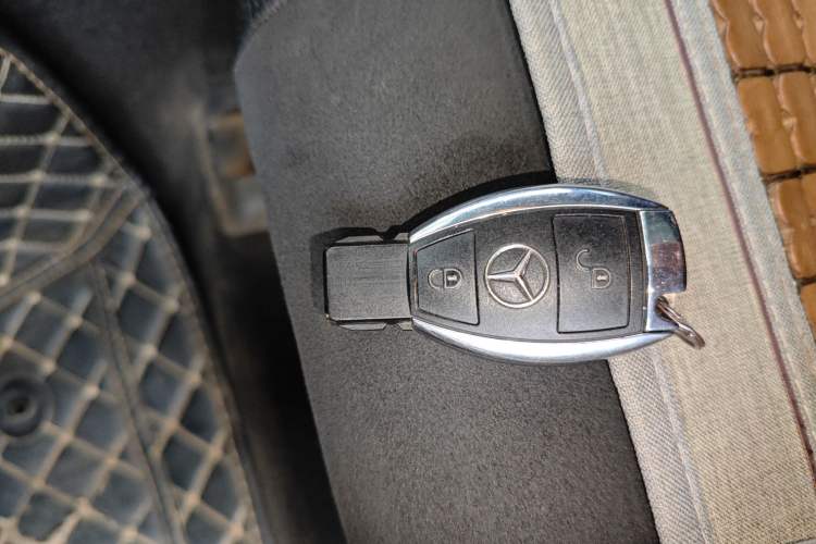 Used Mercedes-Benz GLK-Class 2014 GLK 200 Standard Model Vehicle Key
