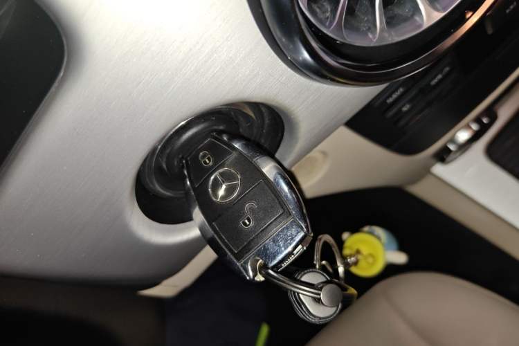Used Mercedes-Benz GLK-Class 2014 GLK 260 4MATIC Dynamic Model Vehicle Key
