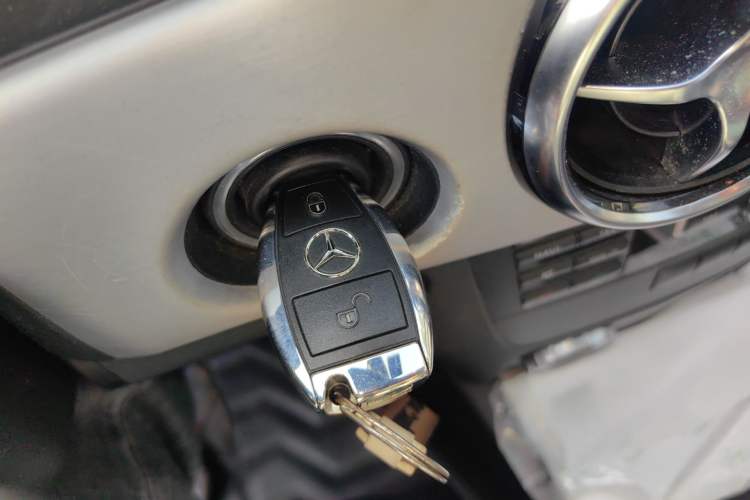Used Mercedes-Benz GLK-Class 2014 GLK 260 4MATIC Dynamic Model Vehicle Key