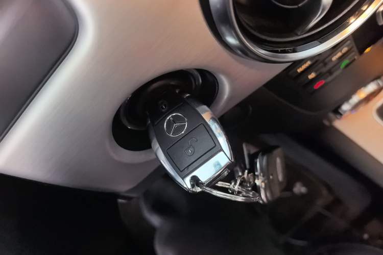 Used Mercedes-Benz GLK-Class 2014 GLK 260 4MATIC Dynamic Model Vehicle Key