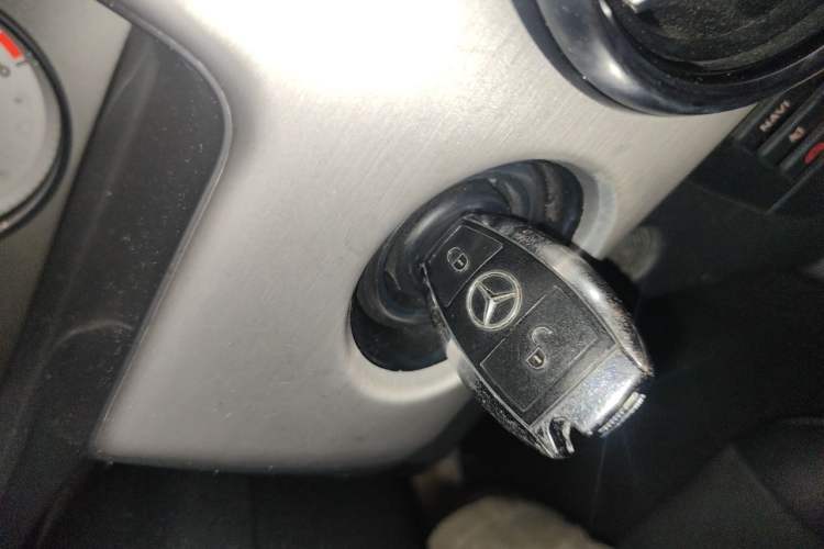 Used Mercedes-Benz GLK-Class 2014 GLK 200 Standard Model Vehicle Key