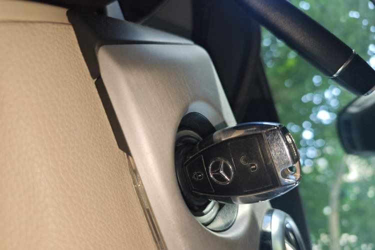 Used Mercedes-Benz GLK-Class 2014 GLK 260 4MATIC Dynamic Model Vehicle Key