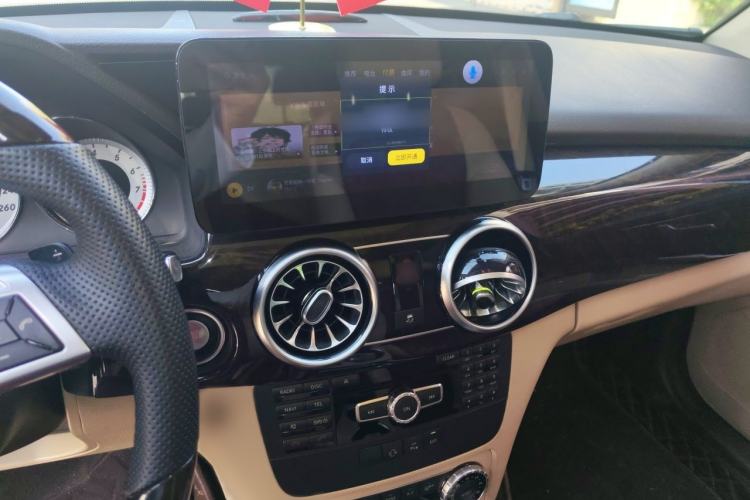 Used Mercedes-Benz GLK-Class 2015 GLK 260 4MATIC Dynamic Edition Ultimate Version Audio And AC Panel