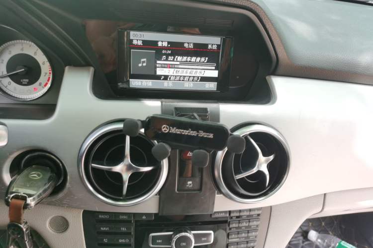 Used Mercedes-Benz GLK-Class 2015 GLK 260 4MATIC Dynamic Edition Ultimate Version Audio And AC Panel