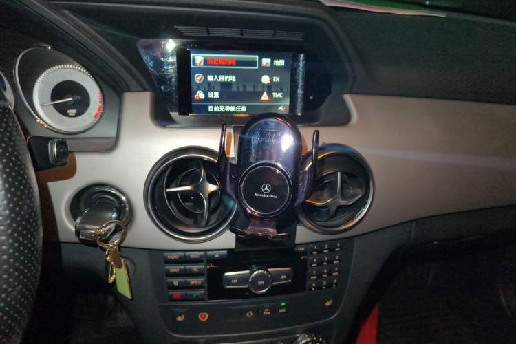 Used Mercedes-Benz GLK-Class 2015 GLK 260 4MATIC Fashion Edition Ultimate Version Audio And AC Panel