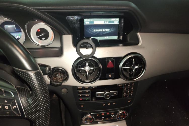 Used Mercedes-Benz GLK-Class 2015 GLK 260 4MATIC Fashion Edition Ultimate Version Audio And AC Panel