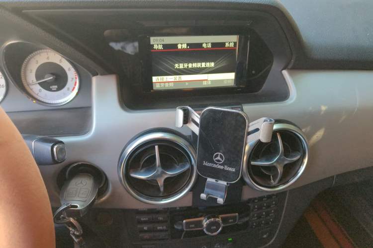 Used Mercedes-Benz GLK-Class 2015 GLK 260 4MATIC Fashion Edition Ultimate Version Audio And AC Panel