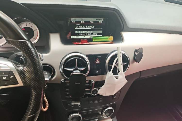Used Mercedes-Benz GLK-Class 2015 GLK 260 4MATIC Fashion Edition Ultimate Version Audio And AC Panel