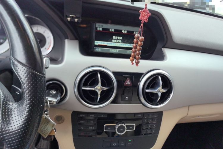 Used Mercedes-Benz GLK-Class 2015 GLK 260 4MATIC Dynamic Edition Ultimate Version Audio And AC Panel