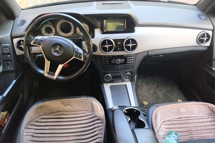 Used Mercedes-Benz GLK-Class 2015 GLK 260 4MATIC Fashion Edition Ultimate Version Center Console