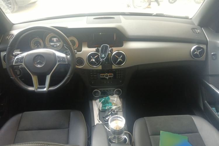 Used Mercedes-Benz GLK-Class 2015 GLK 260 4MATIC Fashion Edition Ultimate Version Center Console
