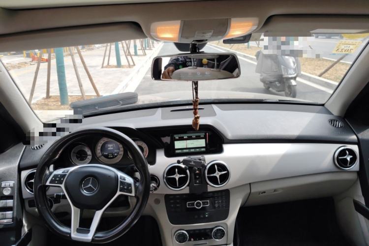 Used Mercedes-Benz GLK-Class 2015 GLK 260 4MATIC Dynamic Edition Ultimate Version Center Console