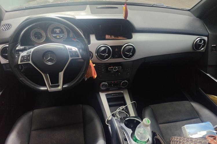 Used Mercedes-Benz GLK-Class 2015 GLK 260 4MATIC Fashion Edition Ultimate Version Center Console