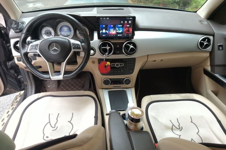 Used Mercedes-Benz GLK-Class 2015 GLK 260 4MATIC Fashion Edition Ultimate Version Center Console